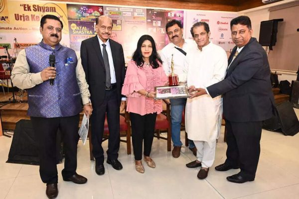 Seniman terkemuka, ahli museologi dan konservator seni Sonali S Jeet Iyengar menerima penghargaan pencapaian seumur hidup | Berita Mumbai